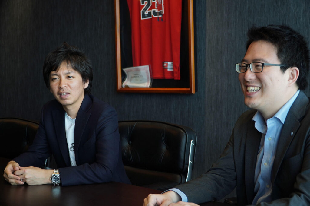 株式会社イングリウッド堂田隆貴CFOと岸本裕史氏